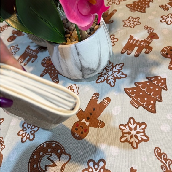 Coach Silver and Cream Women's Wallet - Picture 10 of 11